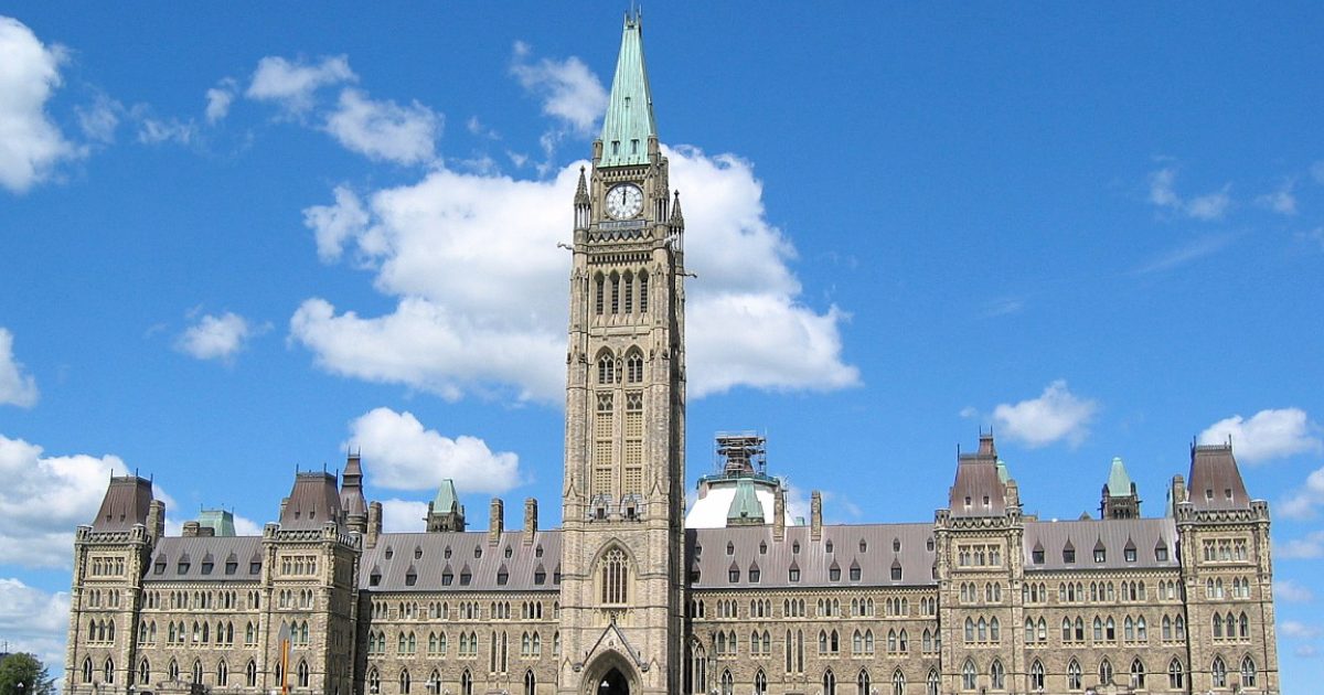 IRCC Replaces the Online Asylum Claim Form on November 3, 2026 — What Changes Ilustração do artigo IRCC Replaces the Online Asylum Claim Form on November 3, 2026 — What Changes — ImmigraCan, imigração canadense para brasileiros